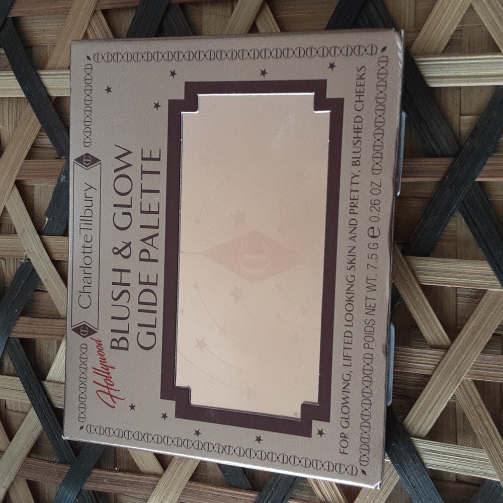 Charlotte Tilbury Hollywood Blush and Glow Glide Palette in Tan Mini size